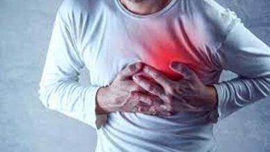 Heart Attack आने से पहले महिलाओं में दिखते हैं ऐसे लक्षण, न करें इग्नोर